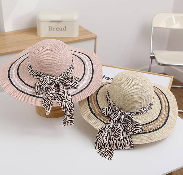 Women's Foldable Straw Beach Hat — Bow Detail, Sun Protection